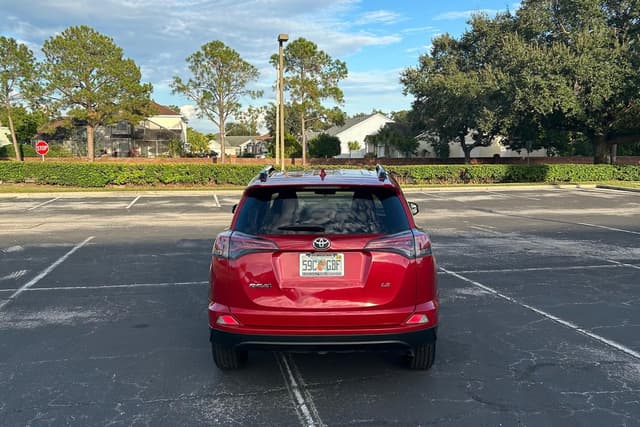 TOYOTA RAV4 photo 5